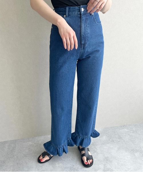 LOWRYS FARM(ローリーズファーム)の「フリルデニムパンツ 904899(デニムパンツ・レディース・ライトブルー/ブルー・MEDIUM/LARGE)」の15枚目の写真