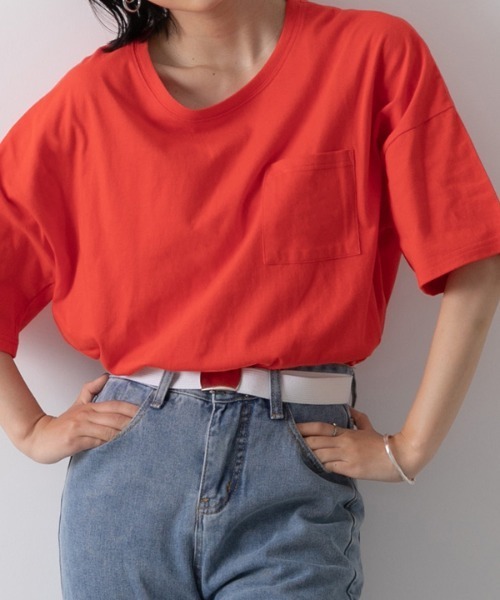 ad thie（アドティエ）の「ポケット付き Tシャツ（Tシャツ/カットソー・レディース・ブルー/モカ/アイボリー/ライトグリーン/レッド/ベージュ/オフホワイト/ブラック/チャコール/イエロー/パープル/ブラウン/オリーブ・FREE）」の13枚目の写真