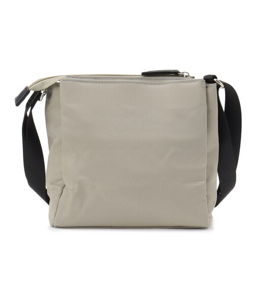 SHOO・LA・RUE（シューラルー）の「◆【撥水】スクエア多ポケットショルダーバッグ（ショルダーバッグ・レディース・グレー/オレンジ/ブラック/キャメル・00）」の12枚目の写真