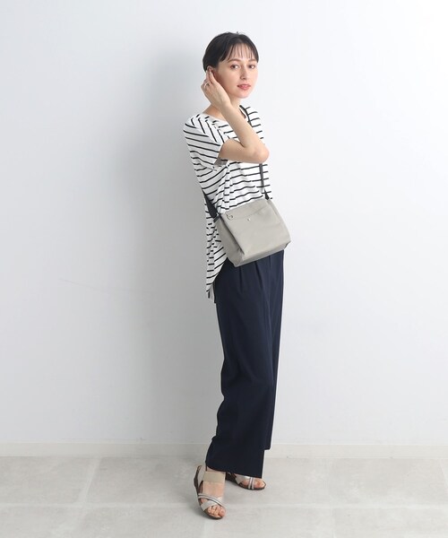 SHOO・LA・RUE（シューラルー）の「◆【撥水】スクエア多ポケットショルダーバッグ（ショルダーバッグ・レディース・グレー/オレンジ/ブラック/キャメル・00）」の18枚目の写真