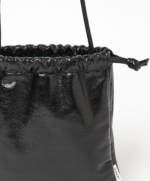 LEPSIM（レプシィム）の「メタリック巾着バッグ　904474（ハンドバッグ・レディース・ゴールド/シルバー/ブラック・ONE SIZE）」の19枚目の写真