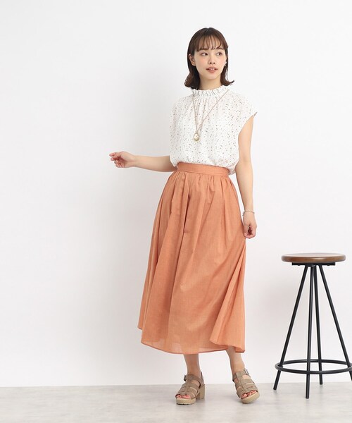 DRESKIP(ドレスキップ)の「◆スタンドフリルで大人フェミニン ストーン柄ブラウス(シャツ/ブラウス・レディース・ホワイト系3/ブラック系/ライトイエロー系1・02/04/03)」の8枚目の写真