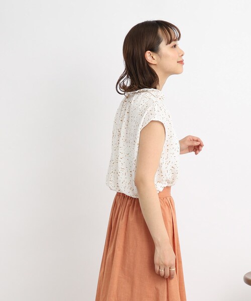 DRESKIP(ドレスキップ)の「◆スタンドフリルで大人フェミニン ストーン柄ブラウス(シャツ/ブラウス・レディース・ホワイト系3/ブラック系/ライトイエロー系1・02/04/03)」の12枚目の写真
