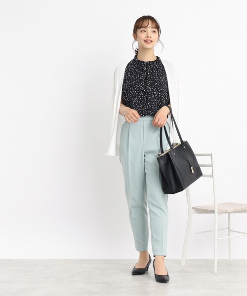 DRESKIP(ドレスキップ)の「◆スタンドフリルで大人フェミニン ストーン柄ブラウス(シャツ/ブラウス・レディース・ホワイト系3/ブラック系/ライトイエロー系1・02/04/03)」の14枚目の写真