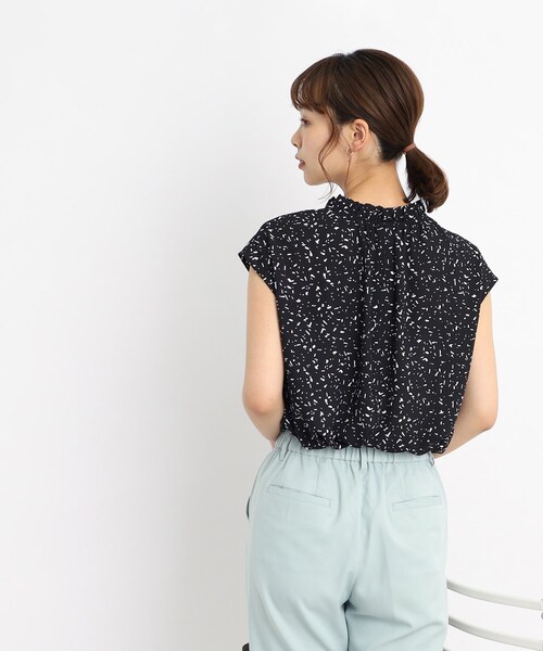 DRESKIP(ドレスキップ)の「◆スタンドフリルで大人フェミニン ストーン柄ブラウス(シャツ/ブラウス・レディース・ホワイト系3/ブラック系/ライトイエロー系1・02/04/03)」の19枚目の写真
