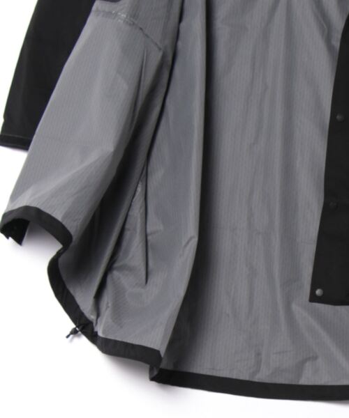 THE NORTH FACE（ザノースフェイス）の「【THE NORTH FACE（ザ・ノースフェイス）】[防水]タグアンポンチョ（レインコート/ポンチョ・レディース・ブラック/グリーン系その他・M）」の3枚目の写真