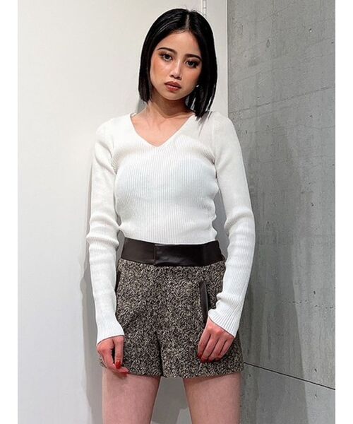 GYDA（ジェイダ）の「Vネックリブニットトップス（ニット/セーター・レディース・ブラック/オフホワイト/その他1・FREE）」の14枚目の写真