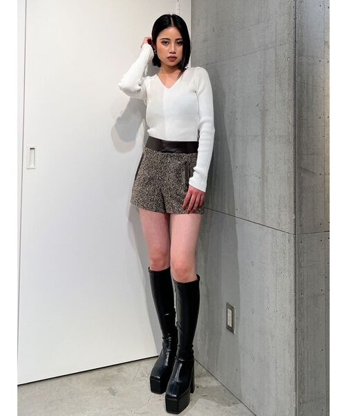 GYDA（ジェイダ）の「Vネックリブニットトップス（ニット/セーター・レディース・ブラック/オフホワイト/その他1・FREE）」の9枚目の写真