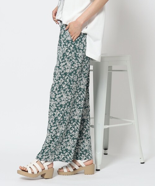 SHOO・LA・RUE（シューラルー）の「◆大人な小花柄 イージーパンツ（その他パンツ・レディース・グリーン系その他5/ブラック系6・02/03/04）」の20枚目の写真