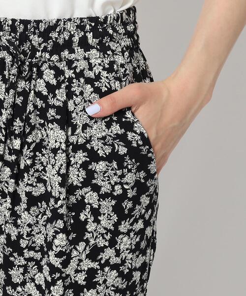 SHOO・LA・RUE（シューラルー）の「◆大人な小花柄 イージーパンツ（その他パンツ・レディース・グリーン系その他5/ブラック系6・02/03/04）」の9枚目の写真