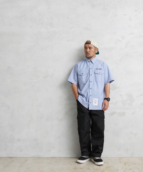 WAIPER.inc（ワイパーインク）の「WAIPER.inc 実物 新品 デッドストック 米軍 リメイク U.S.NAVY シャンブレーシャツ 半袖 ボックスカット（シャツ/ブラウス・メンズ・ブルー・L/XL）」の6枚目の写真