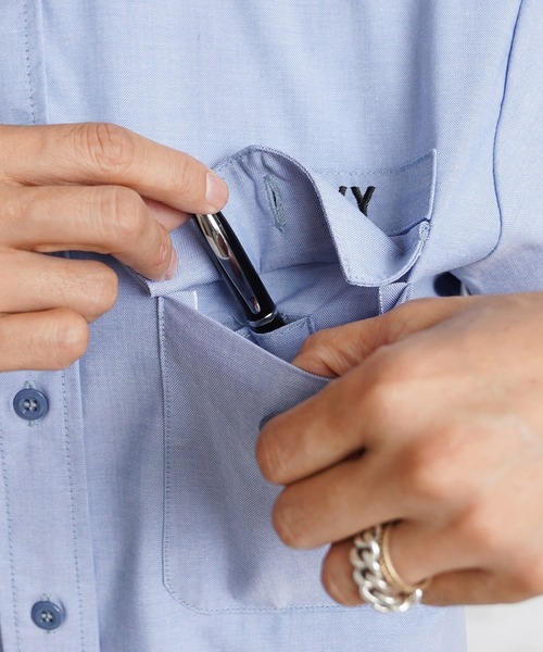 WAIPER.inc（ワイパーインク）の「WAIPER.inc 実物 新品 デッドストック 米軍 リメイク U.S.NAVY シャンブレーシャツ 半袖 ボックスカット（シャツ/ブラウス・メンズ・ブルー・L/XL）」の9枚目の写真