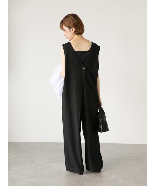 Samansa Mos2 blue(サマンサモスモスブルー)の「前後2wayタックサロペット(サロペット/オーバーオール・レディース・カーキ/ブラック/ネイビー・F)」の2枚目の写真