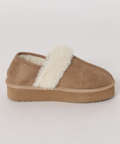 repipi armario（レピピ アルマリオ）の「ムートンシューズ（ブーツ・キッズ・ブラウン/グレイッシュベージュ・LARGE/SMALL/MEDIUM）」の4枚目の写真