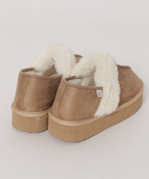 repipi armario（レピピ アルマリオ）の「ムートンシューズ（ブーツ・キッズ・ブラウン/グレイッシュベージュ・LARGE/SMALL/MEDIUM）」の5枚目の写真