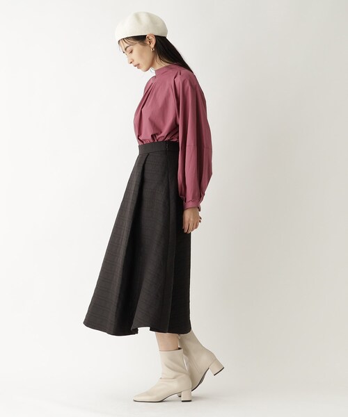 OPAQUE.CLIP（オペークドットクリップ）の「◆幾何柄キルティングフレアスカート【洗濯機洗い可】（スカート・レディース・ブラック/ベージュ/ブルー・40/38/36）」の6枚目の写真