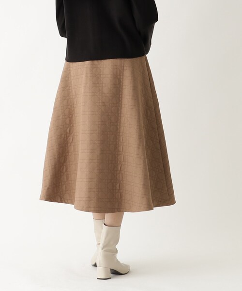 OPAQUE.CLIP（オペークドットクリップ）の「◆幾何柄キルティングフレアスカート【洗濯機洗い可】（スカート・レディース・ブラック/ベージュ/ブルー・40/38/36）」の15枚目の写真