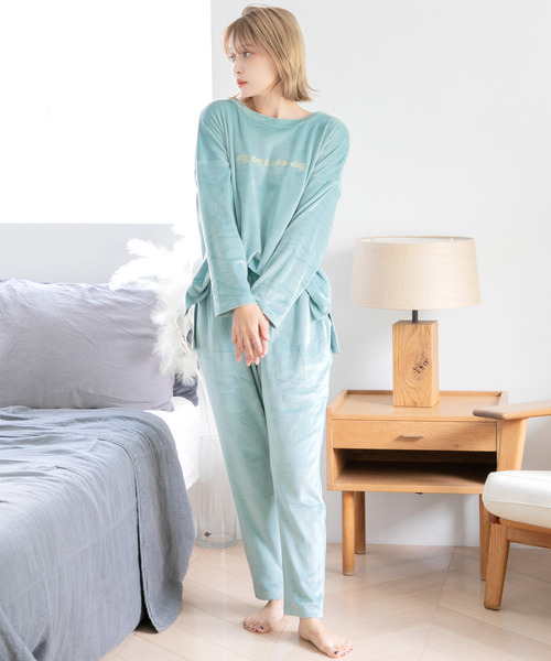 Dita(ディータ)の「パールシャギーセットアップ(ルームウェア/パジャマ・レディース・アクア/シャンパン/ネイビー/ブラック/チャコールグレー/ピンクベージュ/ブラック系その他/ミント/ラベンダー・FREE)」の13枚目の写真