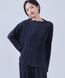 On One's Own プリーツ加工ボートネックカットソー長袖プルオーバー セットアップ可