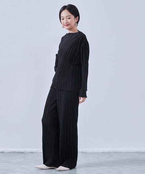 On One's Own（オンワンズオン）の「On One's Own プリーツ加工ボートネックカットソー長袖プルオーバー セットアップ可（Tシャツ/カットソー・レディース・ブラック/ネイビー/オリーブ・FREE）」の10枚目の写真