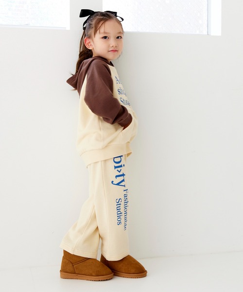 aBity select（アビティセレクト）の「フロントポケット ロゴプリント ラグランフーディセットアップ（スウェット・キッズ・チャコールグレー/ダークブラウン・90/110/100/120）」の8枚目の写真