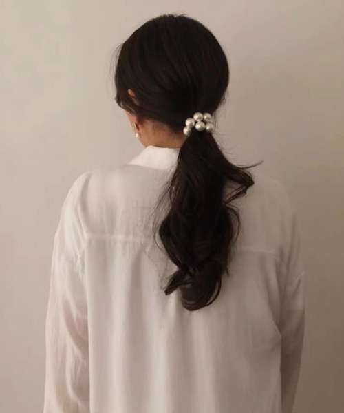 E&C closet…（イーアンドシークローゼット）の「BIGパールヘアゴム（ヘアゴム・レディース・オフホワイト・FREE）」の6枚目の写真