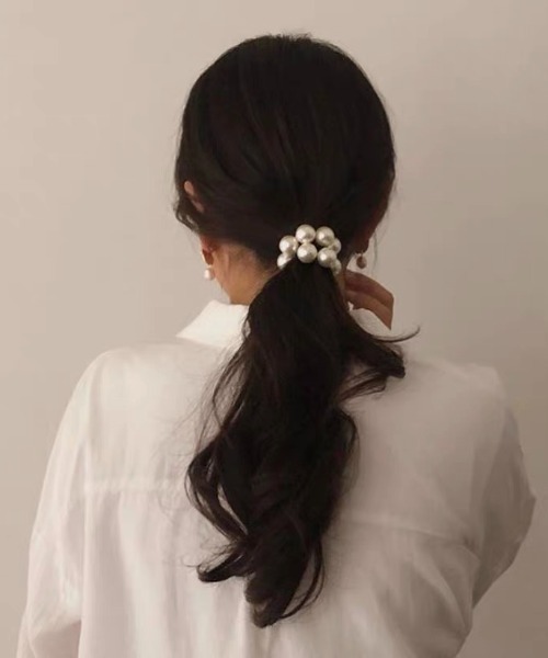 E&C closet…（イーアンドシークローゼット）の「BIGパールヘアゴム（ヘアゴム・レディース・オフホワイト・FREE）」の7枚目の写真