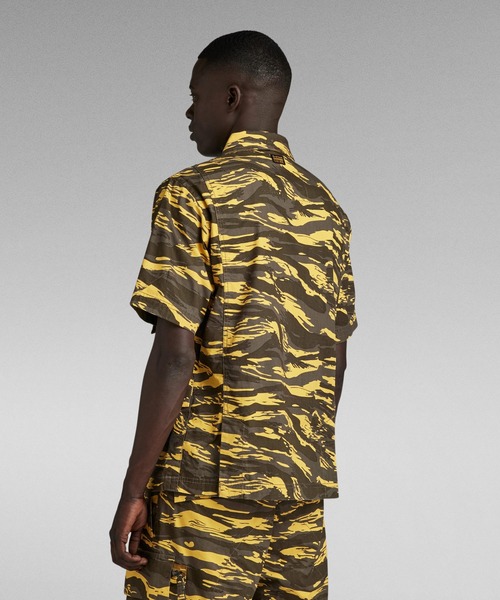 G-STAR（ジースター）の「R-3N SLIM OVERSHIRT ALLOVER/ミリタリーディテールシャツジャケット/カモ柄（シャツ/ブラウス・メンズ・タイガーカモ・SMALL/MEDIUM/LARGE/X-SMALL/X-LARGE）」の3枚目の写真