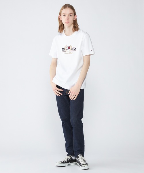 TOMMY HILFIGER(トミーヒルフィガー)の「アイコニックローレルTシャツ(Tシャツ/カットソー・メンズ・ネイビー/ホワイト・LARGE/X-LARGE/SMALL/MEDIUM)」の8枚目の写真