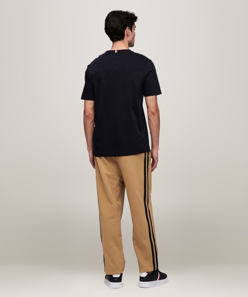 TOMMY HILFIGER(トミーヒルフィガー)の「アイコニックローレルTシャツ(Tシャツ/カットソー・メンズ・ネイビー/ホワイト・LARGE/X-LARGE/SMALL/MEDIUM)」の13枚目の写真