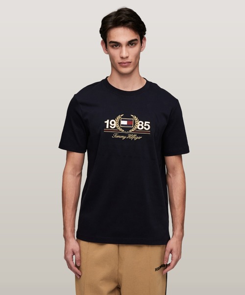 TOMMY HILFIGER(トミーヒルフィガー)の「アイコニックローレルTシャツ(Tシャツ/カットソー・メンズ・ネイビー/ホワイト・LARGE/X-LARGE/SMALL/MEDIUM)」の12枚目の写真