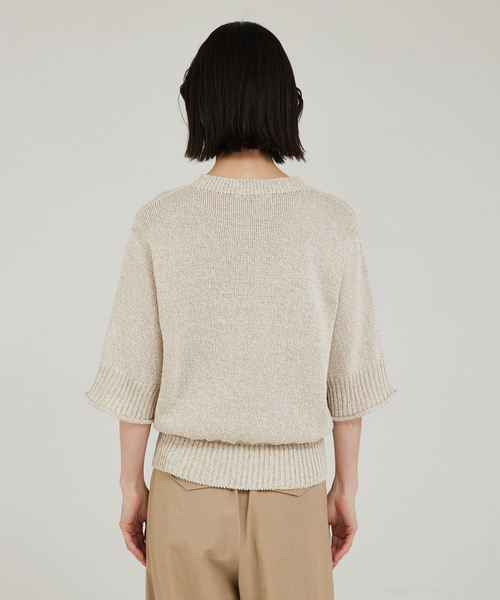 qualite(カリテ)の「ギマコットンクールネックニット(ニット/セーター・レディース・ベージュ/ライトブルー/オフホワイト/グレー/ブルー・フリー)」の15枚目の写真