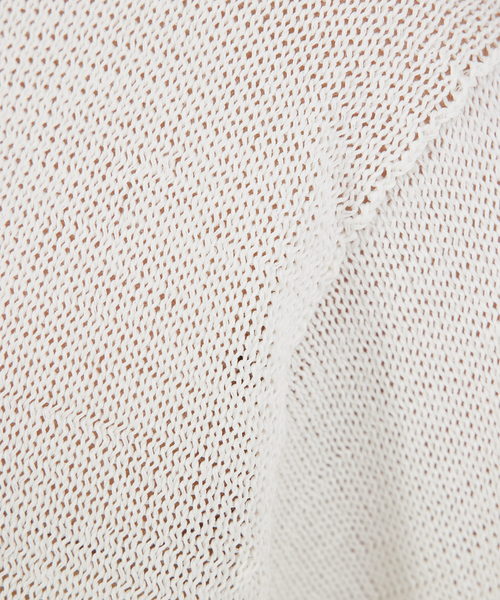 qualite(カリテ)の「ギマコットンクールネックニット(ニット/セーター・レディース・ベージュ/ライトブルー/オフホワイト/グレー/ブルー・フリー)」の8枚目の写真