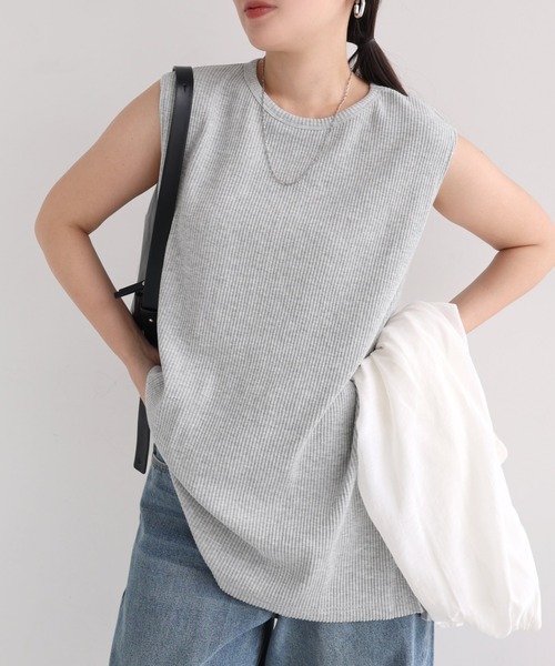 andme(アンドミー)の「【セルフカット】リブノースリーブトップス(Tシャツ/カットソー・レディース・スミクロ/キナリ/ネイビー/杢グレー/ブラック・M)」の1枚目の写真