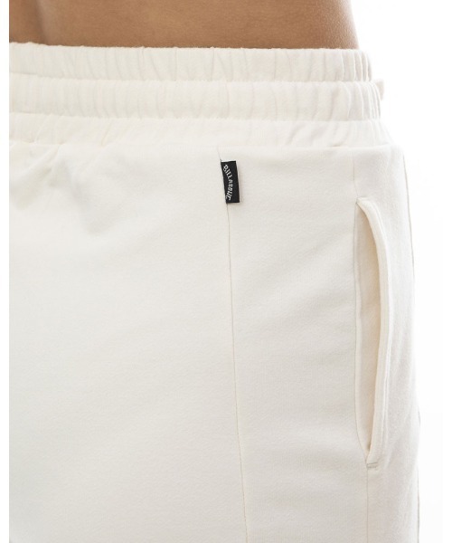 BILLABONG(ビラボン)の「BILLABONG レディース ARCH LOGO SWEAT WALK SHORTS スウェットパンツ 【2024年春夏モデル】/ビラボンウエストゴムショートパンツ(スウェットパンツ・レディース・ブラック/ホワイト/インディゴブルー・LARGE/MEDIUM)」の9枚目の写真