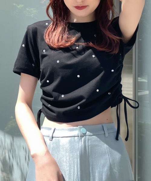 NOMAE(ノーマエ)の「ビジューサイドギャザーTシャツ(Tシャツ/カットソー・レディース・ホワイト/ブラック/ピンク/ライトグリーン/グリーン・FREE)」の3枚目の写真