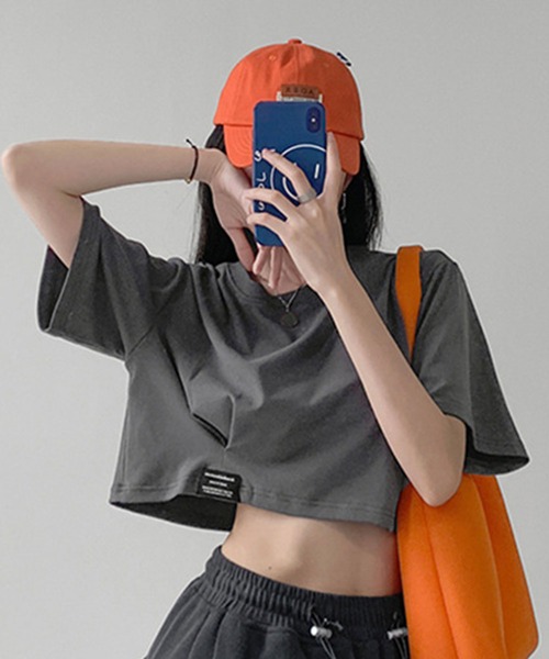 SHEPP(シープ)の「ロゴネーム付き ギャザー クロップドTシャツ(Tシャツ/カットソー・レディース・ホワイト/ブラック/サックスブルー/ブルー/グレー・F)」の3枚目の写真