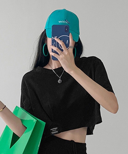 SHEPP(シープ)の「ロゴネーム付き ギャザー クロップドTシャツ(Tシャツ/カットソー・レディース・ホワイト/ブラック/サックスブルー/ブルー/グレー・F)」の7枚目の写真