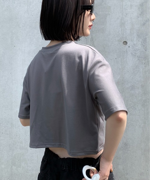 SHEPP(シープ)の「ロゴネーム付き ギャザー クロップドTシャツ(Tシャツ/カットソー・レディース・ホワイト/ブラック/サックスブルー/ブルー/グレー・F)」の22枚目の写真