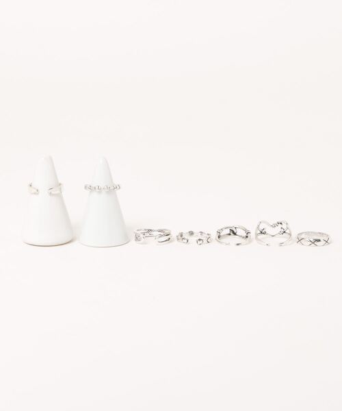 Mayree（メイリー）の「【urge select】Y2K ハートモチーフ ヴィンテージデザイン シルバー リング【7個セット/サイズ調節可能】（リング・レディース・シルバー系・FREE）」の2枚目の写真