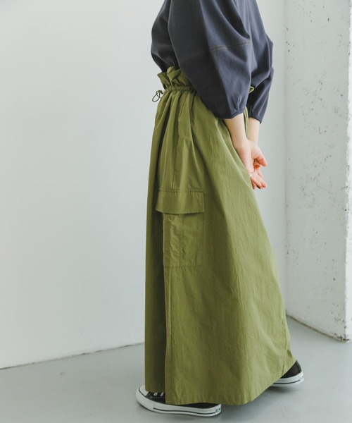 ITEMS URBANRESEARCH（アイテムズ アーバンリサーチ）の「ドロストカーゴスカート（スカート・レディース・ブラック/カーキ・FREE）」の10枚目の写真