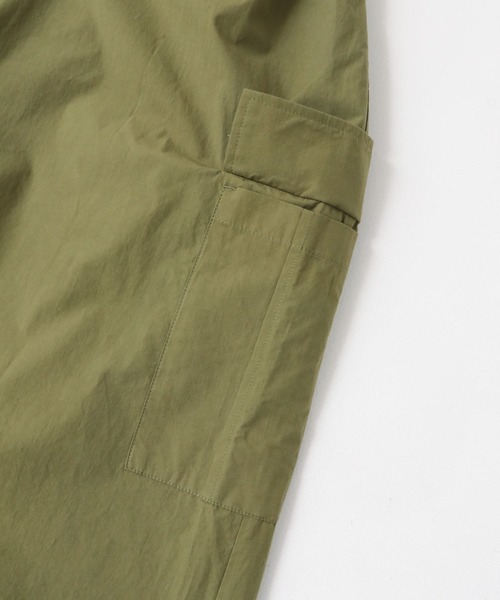 ITEMS URBANRESEARCH（アイテムズ アーバンリサーチ）の「ドロストカーゴスカート（スカート・レディース・ブラック/カーキ・FREE）」の22枚目の写真