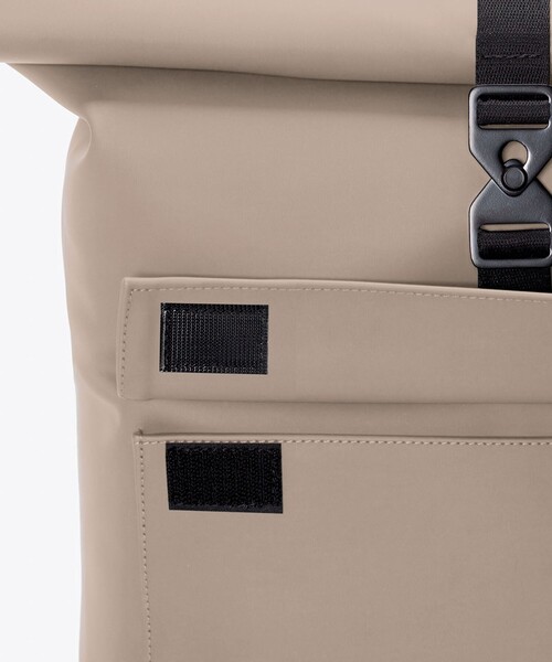 UCON ACROBATICS（ユーコンアクロバティックス）の「【UCON ACROBATICS/ユーコン・アクロバティックス】Jasper Mini Backpack Lotus（バックパック/リュック・メンズ・ダークネイビー/アイボリー/ブラック・FREE）」の11枚目の写真