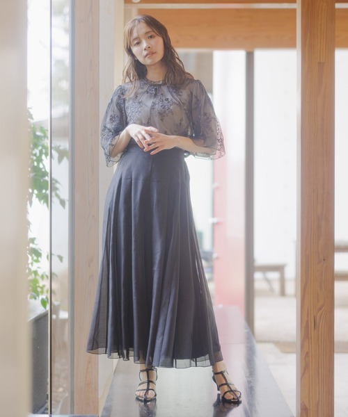 mysty woman(ミスティウーマン)の「シアーマチフレアスカート 120994(スカート・レディース・アイボリー/ブラック/グレー・FREE)」の6枚目の写真