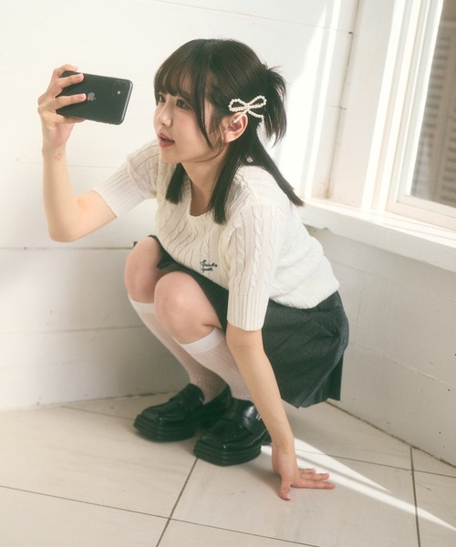 Ada.(エイダ)の「<Peachyyouth × Ada.>半袖 ケーブル サマーニット(ニット/セーター・レディース・ライトブルー/ホワイト/ネイビー・FREE)」の13枚目の写真