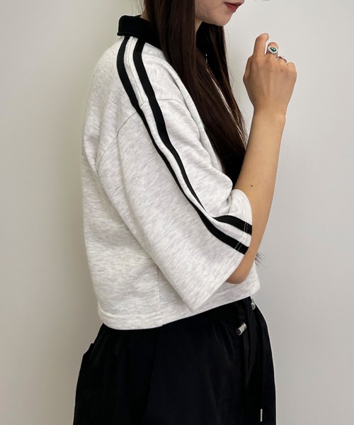 INGNI（イング）の「ハーフZIP袖ラインダブルロゴトップス（スウェット・レディース・ブラック/オフホワイト/オートミール・M）」の13枚目の写真