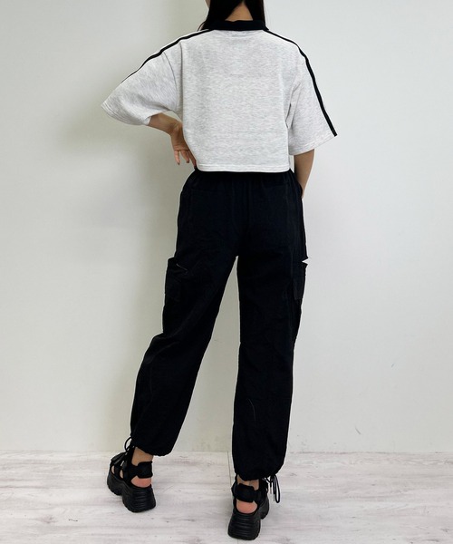 INGNI（イング）の「ハーフZIP袖ラインダブルロゴトップス（スウェット・レディース・ブラック/オフホワイト/オートミール・M）」の9枚目の写真