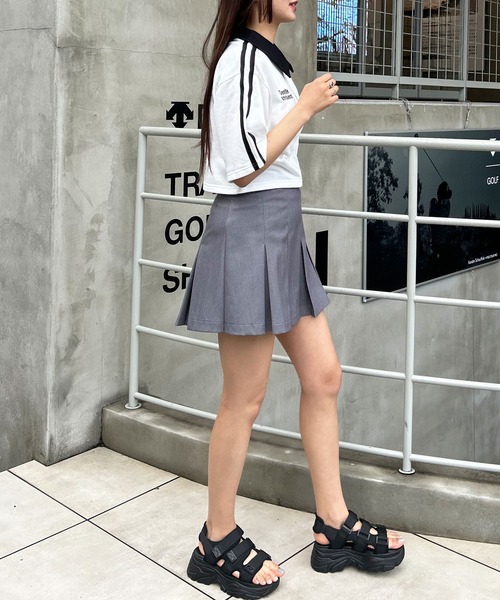 INGNI（イング）の「ハーフZIP袖ラインダブルロゴトップス（スウェット・レディース・ブラック/オフホワイト/オートミール・M）」の22枚目の写真