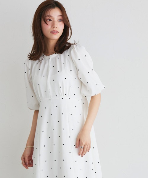 Pierrot（ピエロ）の「リップルドットフレアワンピース（ワンピース・レディース・ブラック/オフホワイト・PM/M/L）」の11枚目の写真