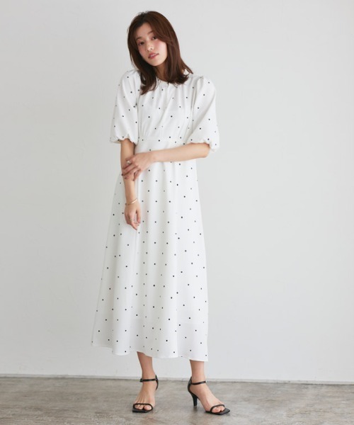 Pierrot（ピエロ）の「リップルドットフレアワンピース（ワンピース・レディース・ブラック/オフホワイト・PM/M/L）」の12枚目の写真